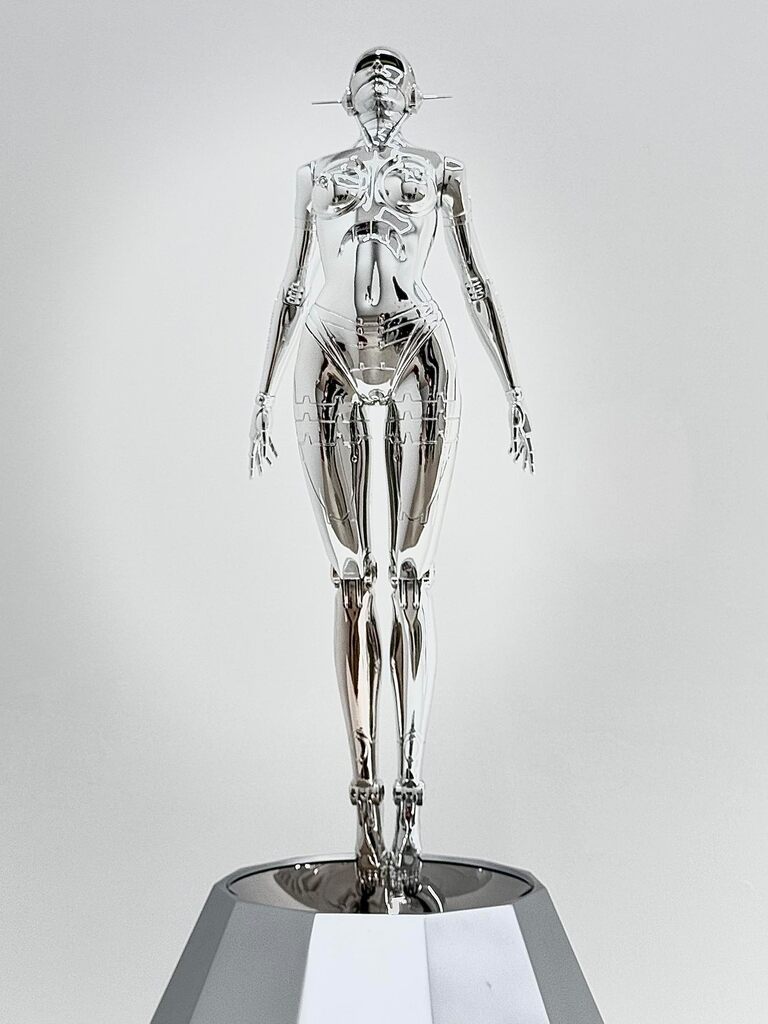 Hajime Sorayama | Sexy Robot Floating Type II 1/4 scale (Silver