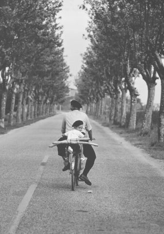 Elliott Erwitt - Provence, France, 1955, 2001 - Pinto Gallery