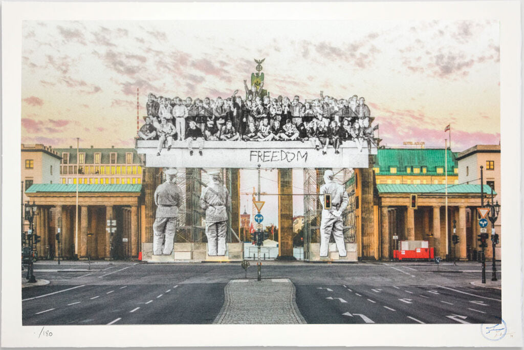 JR - Giants, Brandenburg Gate, September 27, 2018, 18h55, © Iris Hesse, Ullstein Bild, Roger-Viollet, Berlin, Germany, 2018, 2020 - Pinto Gallery